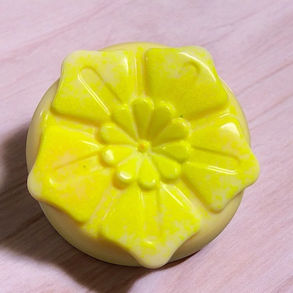 Citrus 🍊 handmade soap 3x3 inches 3.5oz made with goat milk & coconut oil